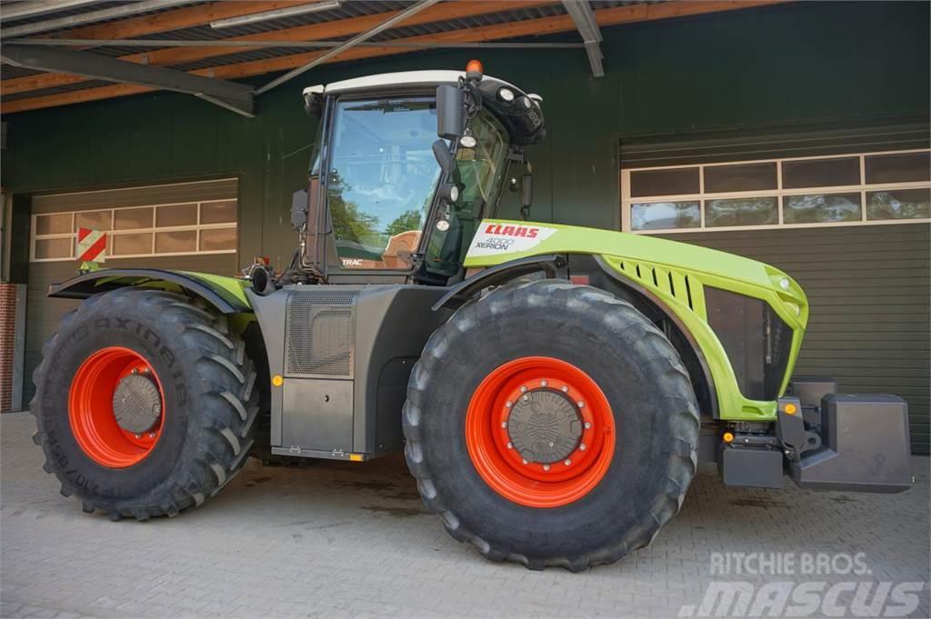 CLAAS Xerion 4000 Trac Tractors