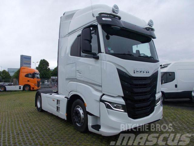 Iveco S-WAY AS440S49T/P Tractor Units
