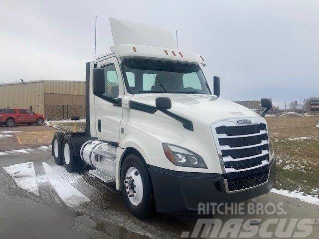 Freightliner New Cascadia Tractor Units