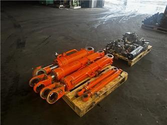 Hitachi ZW 310 HYDRAULIC PARTS