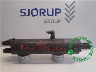 Renault Ares 656 RZ Lift Cylinder