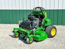 John Deere 648M