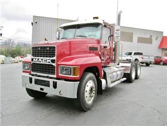 Mack PI64T