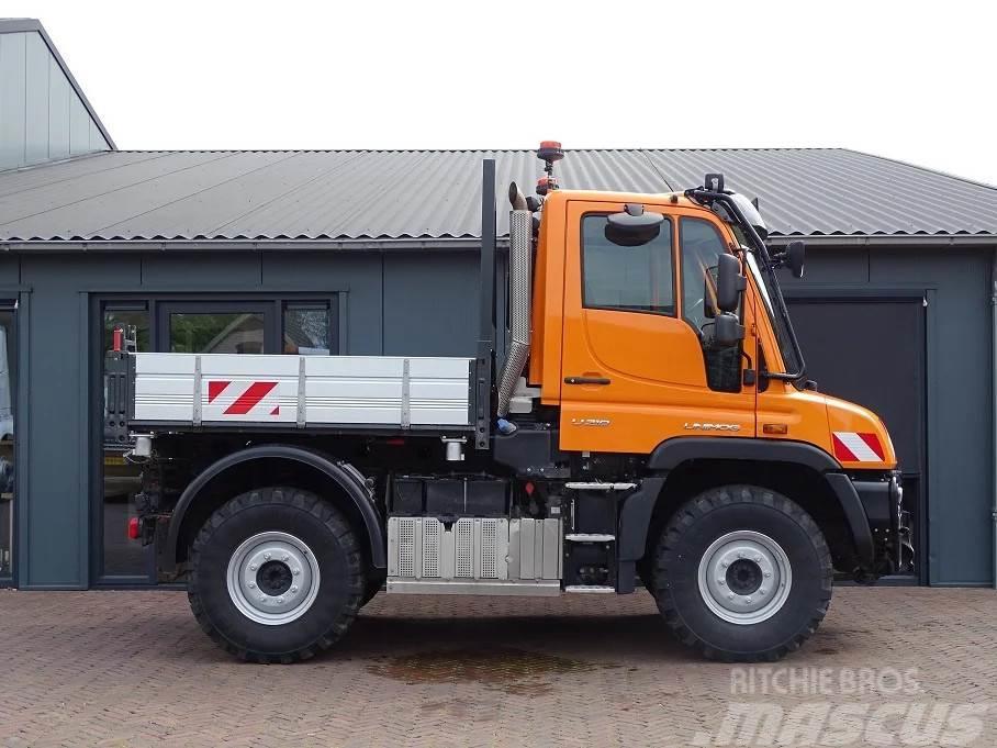Unimog U218 4X4 3 ZITS HYDRAULIK ZAPFWELLE CAMERA 21TKM Tractors