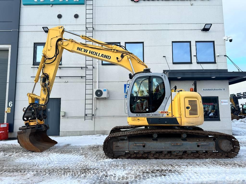 New Holland E 200 SR PYÖRITTÄJÄLLÄ Crawler excavators