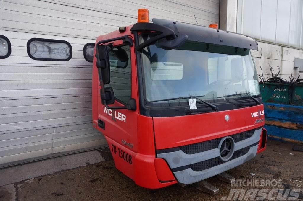 Mercedes-Benz AXOR F07 6-CYL MP3 Cabins and interior