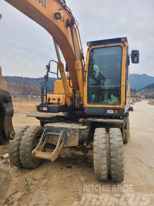 Hyundai Robex 140 W Wheeled excavators
