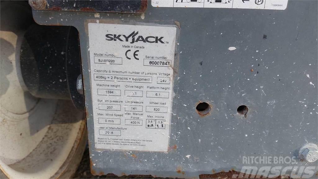 SkyJack SJIII3220 Scissor lifts