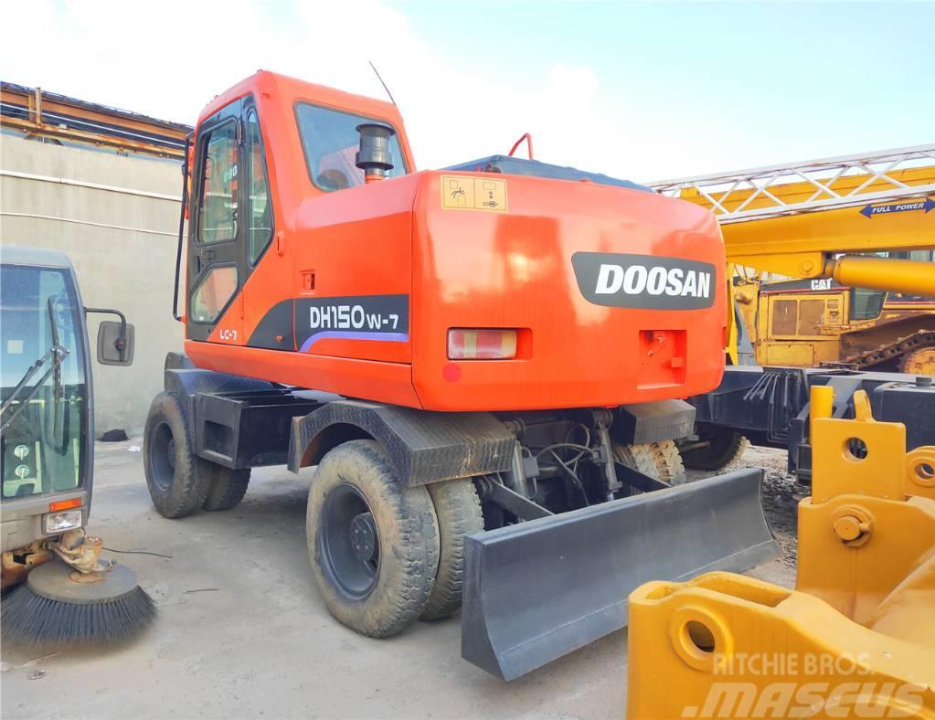 Doosan DH150W Wheeled excavators