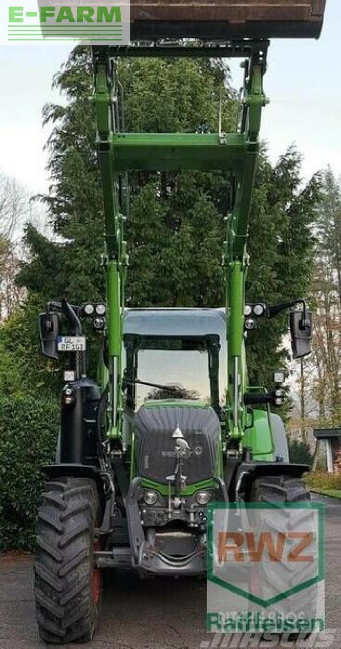 Fendt 311 vario Tractors