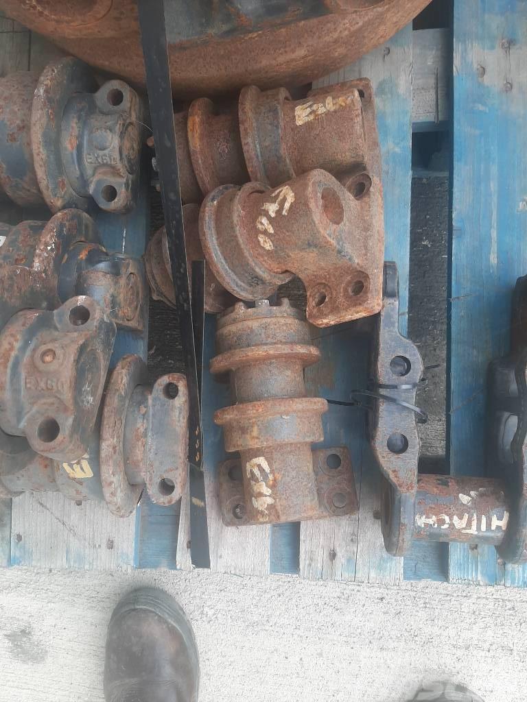 Hitachi Excavator Rollers  (EX60) Tracks, chains and undercarriage