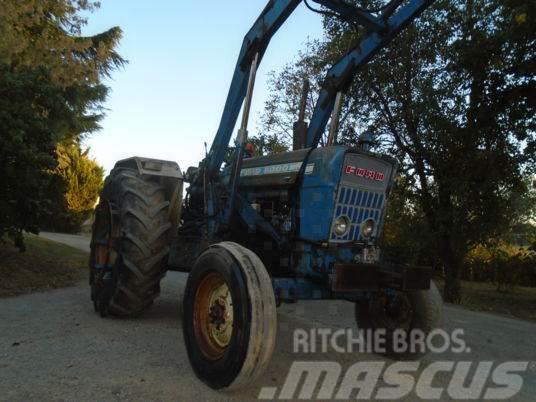 Ford 5000 5000 Tractors