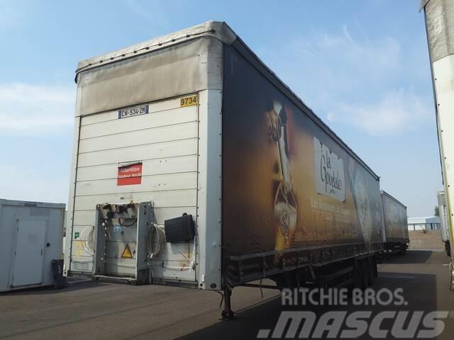 Schmitz Cargobull SCS Curtainsider trailers