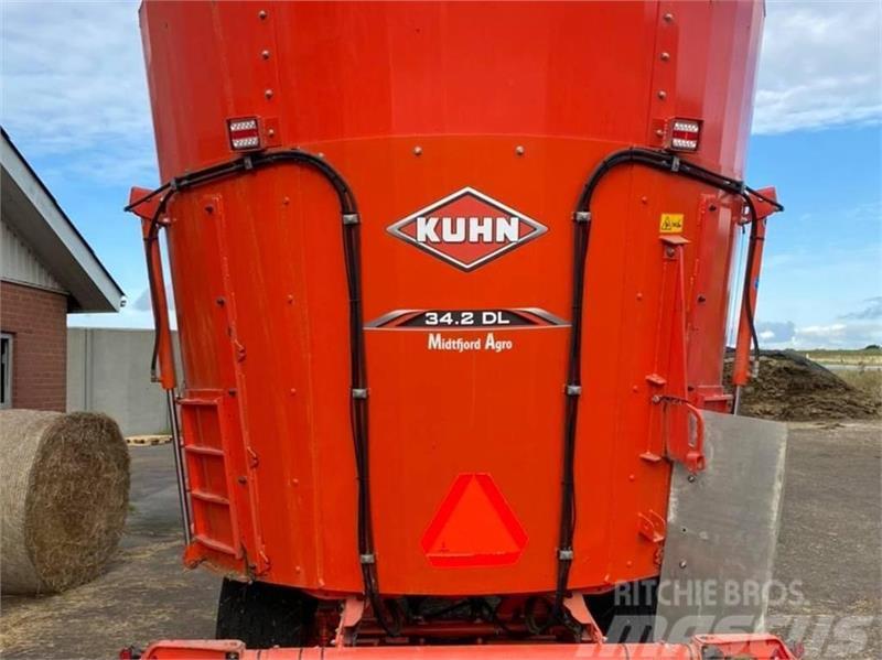Kuhn Profile 34.2 DL Mixer feeders