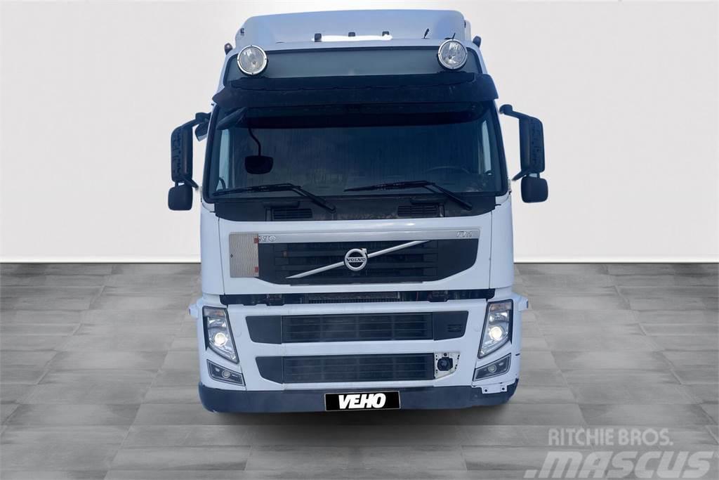 Volvo FM330 Globe kokosivuaukeva Box body trucks