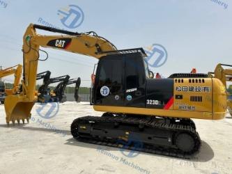 CAT 323D2L