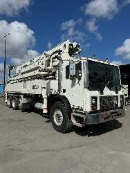 Mack MR 688 S