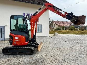 Kubota U 27-4