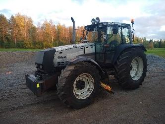 Valtra 8400