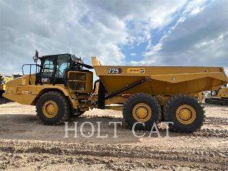 CAT 725