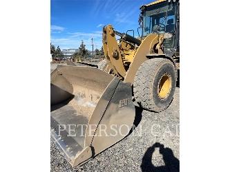 CAT 930M