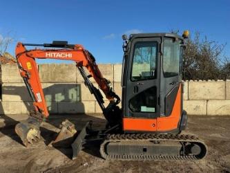 Hitachi ZX33
