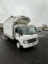 Hino 195