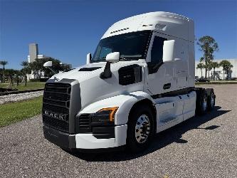 Mack PR64T