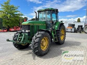 John Deere 7700