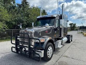 Peterbilt 567