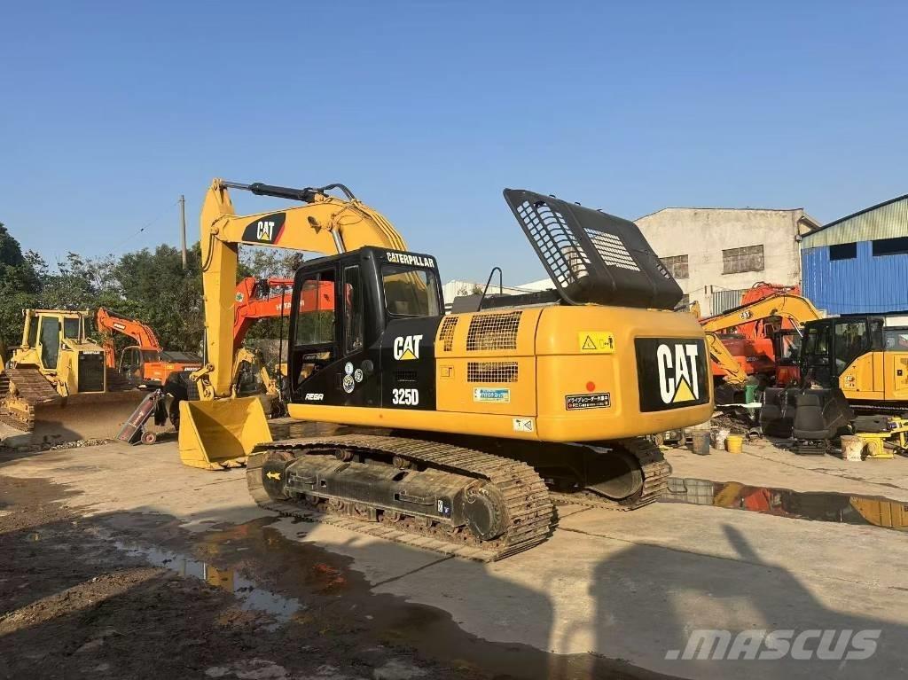 CAT 325 D Rupsgraafmachines