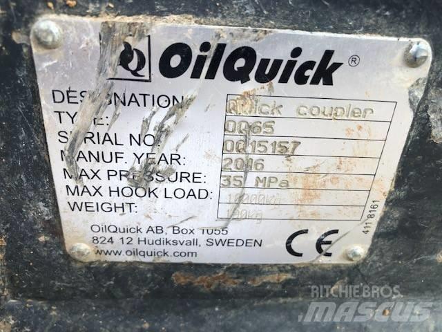 Komatsu PW148-10 Wielgraafmachines