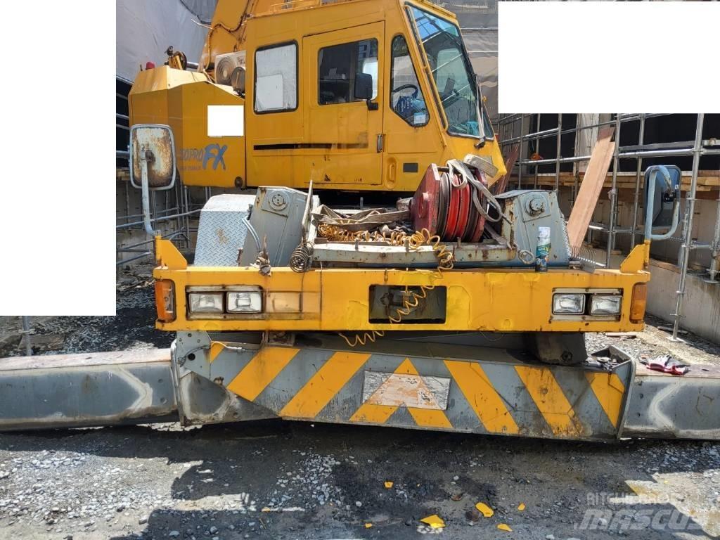 Tadano TR 250 M-5 Ruwterrein kranen