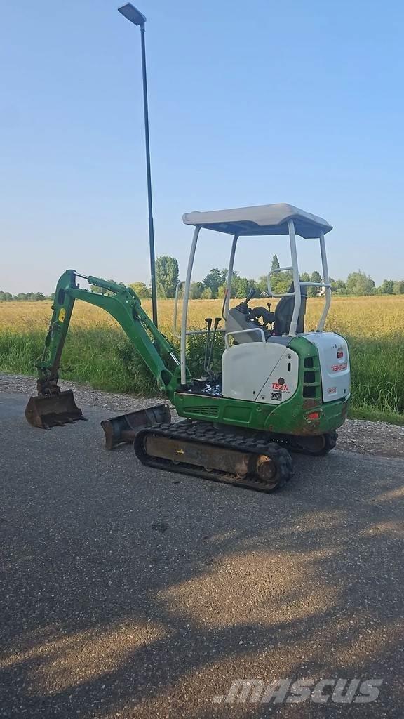 Takeuchi Tb 216 Minigraafmachines < 7t