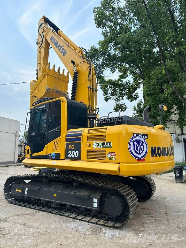 Komatsu PC 200-8 Midigraafmachines 7t - 12t