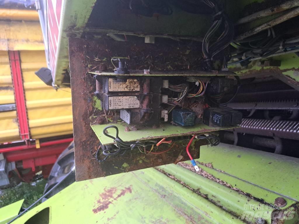 CLAAS Dominator 68 Maaidorsmachines