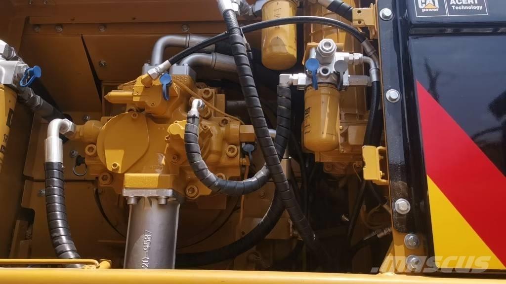 CAT 340 D L Rupsgraafmachines