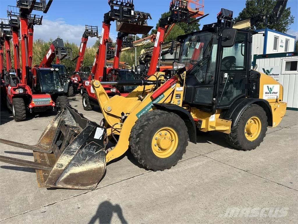 CAT 906 (9145) Knik- en schrankladers