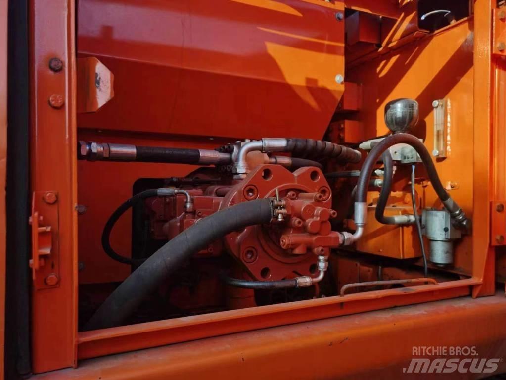 Doosan DH 220 Rupsgraafmachines