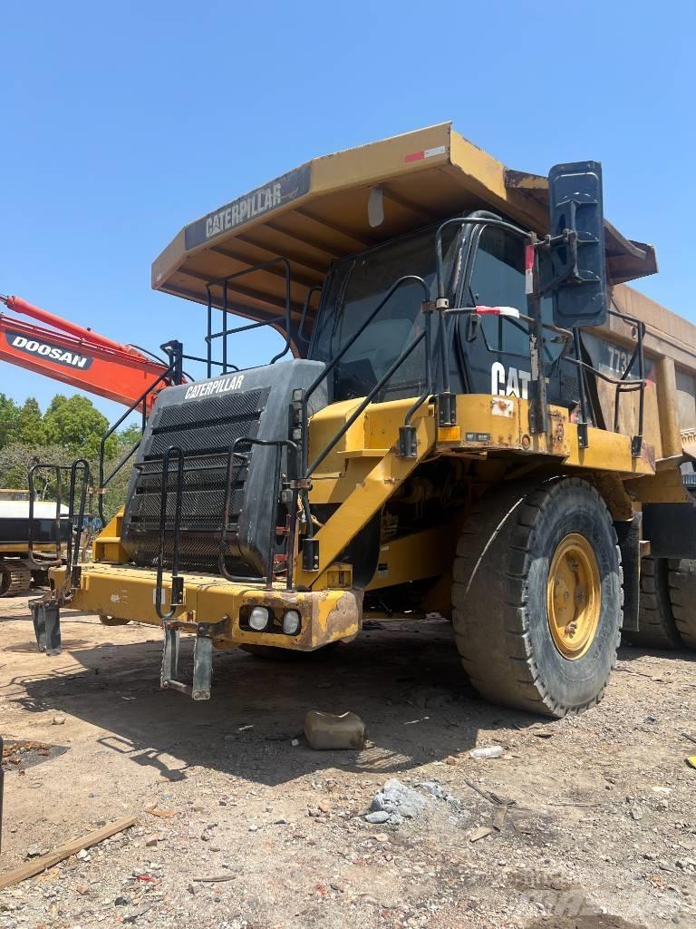 CAT 773F Starre dumptrucks