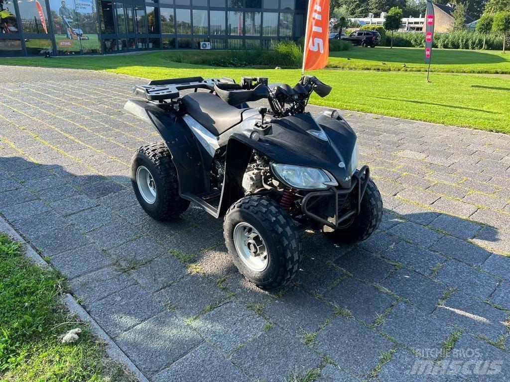 Sym UA18A Terreinwagens