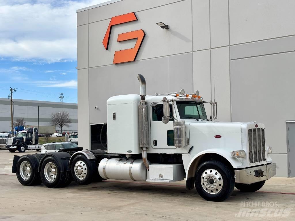 Peterbilt 388 Trekkers