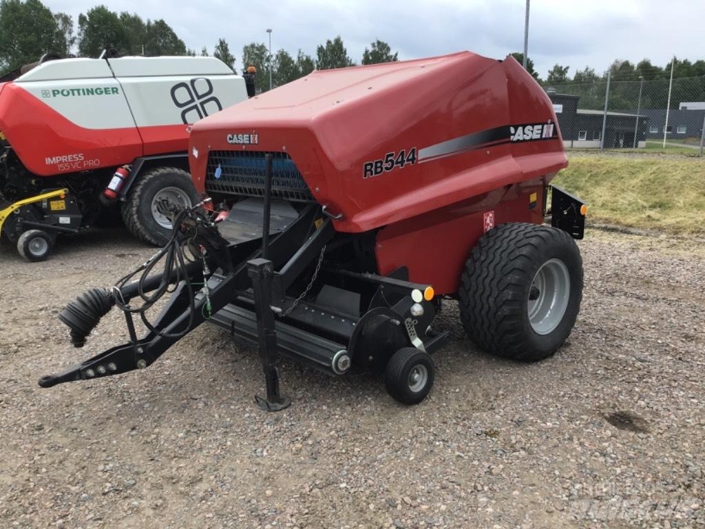 CASE RB 544 Ronde-balenpersen