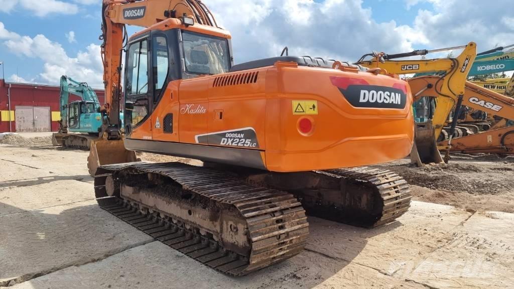 Doosan DX 225 LC Rupsgraafmachines