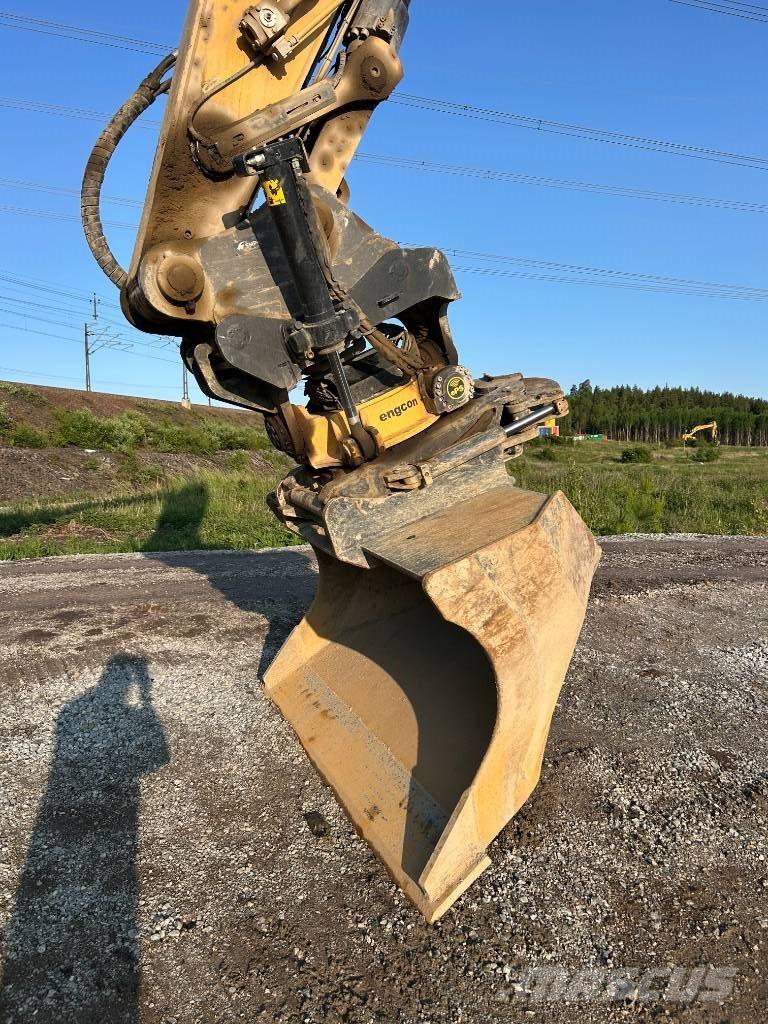 CAT 335 Rupsgraafmachines