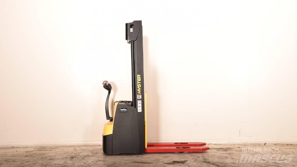 Hyster S 1.2 Stapelaar meeloop