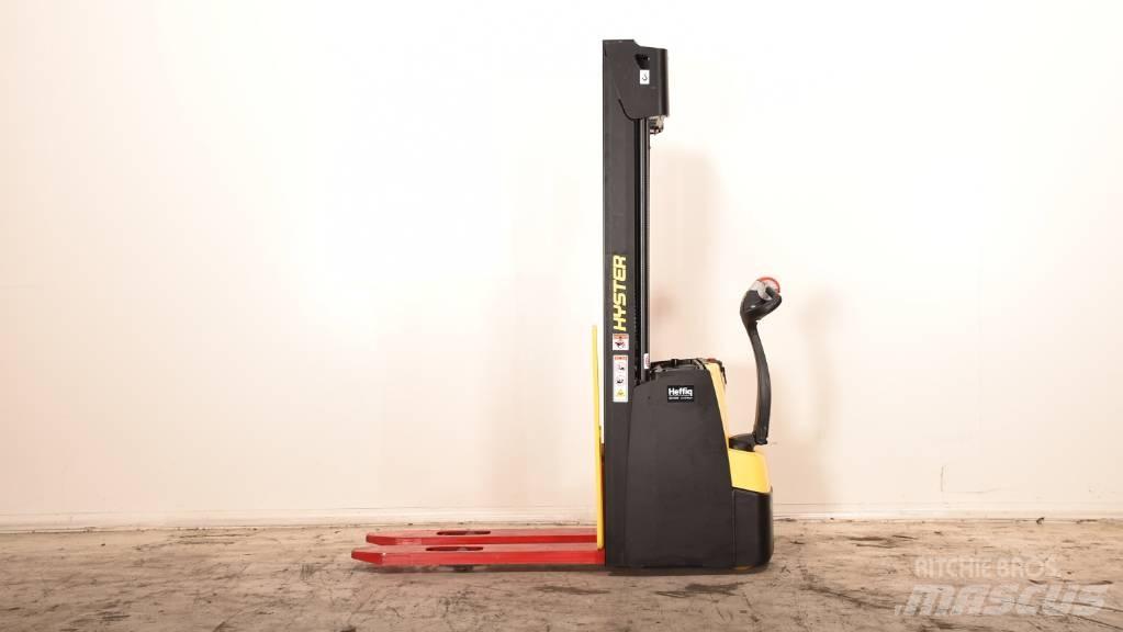 Hyster S 1.2 Stapelaar meeloop