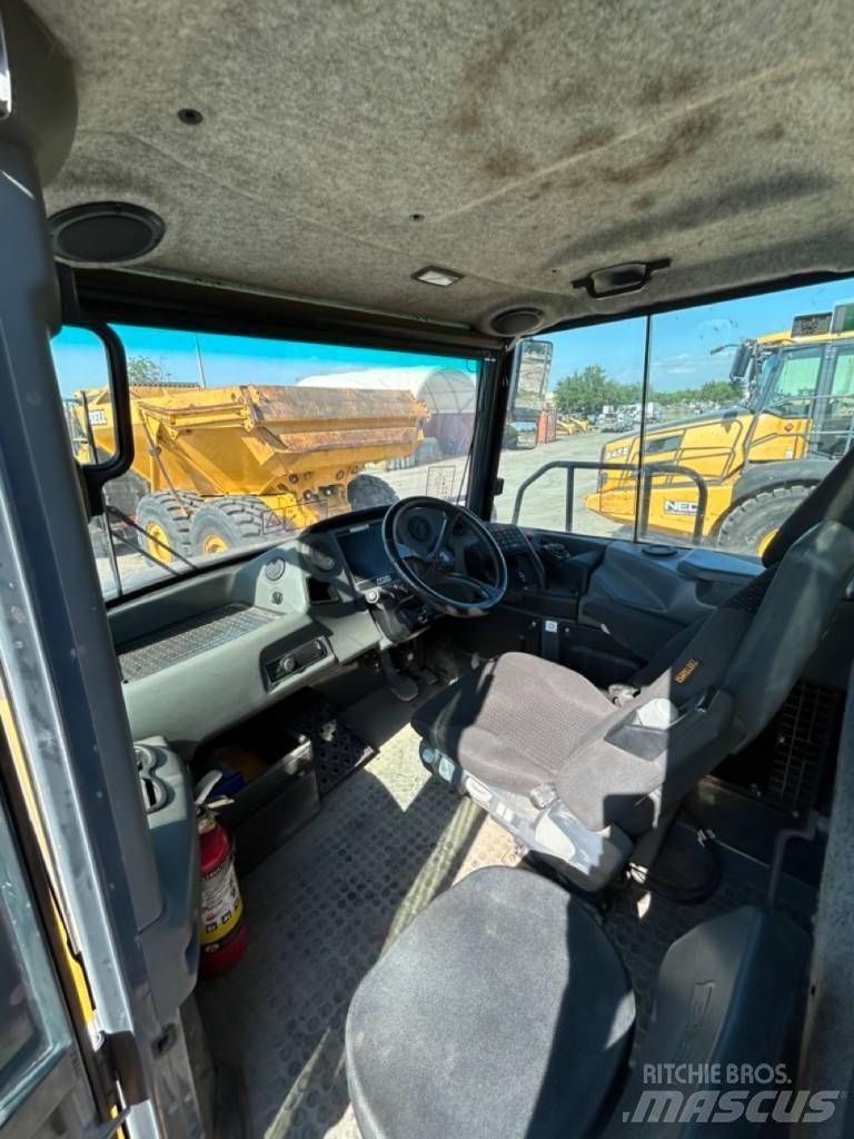 Bell B30E Knik dumptrucks