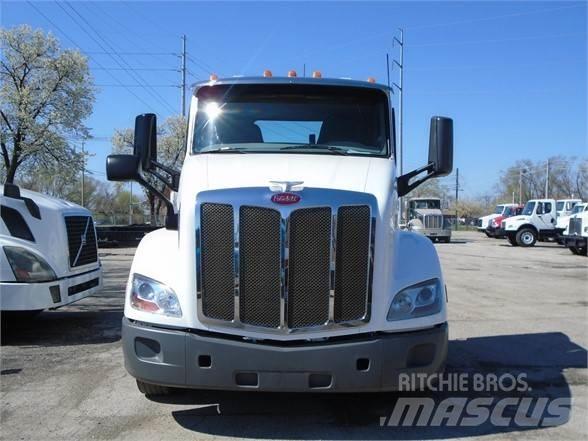 Peterbilt 579 Trekkers