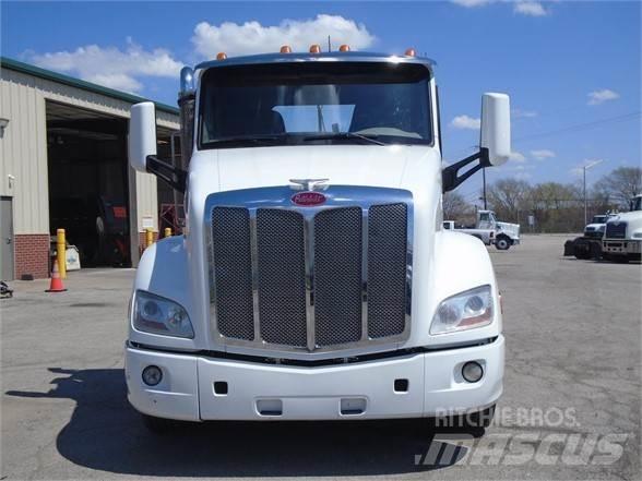 Peterbilt 579 Trekkers